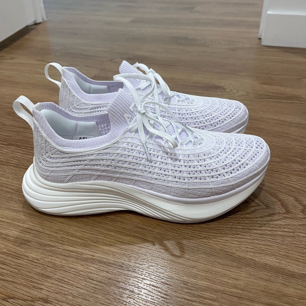 NWOT APL Women’s TechLoom Zipline